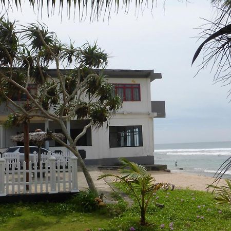 Ocean Reef Hotel 히카두와 외부 사진