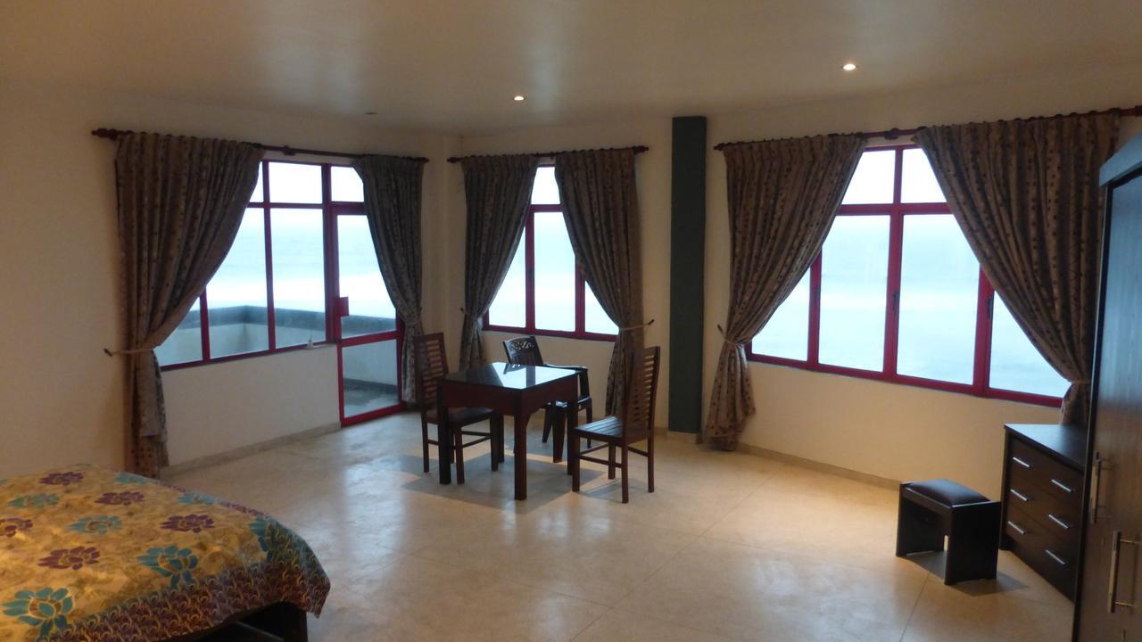 Ocean Reef Hotel 히카두와 외부 사진